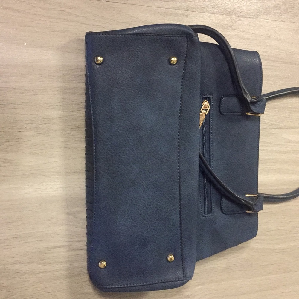 Navy Purse - Zipper Closure - Picture 2 of 4